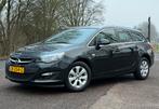 Opel Astra 1.4 Turbo 103KW ST 2016 Zwart NIEUWE APK, Auto's, 4 cilinders, 620 kg, Zwart, Origineel Nederlands