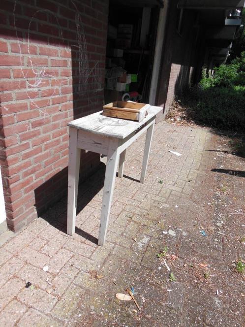 SIDE TABLE -  OPKNAPPER  voor de  Knutselaar  -, Huis en Inrichting, Tafels | Sidetables, Gebruikt, 25 tot 50 cm, 100 tot 150 cm