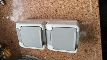 Dubbel stopcontact, wcd 2v wandcontactdoos beschikbaar voor biedingen