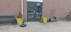 2 grote bloempotten, Tuin en Terras, Tuinvazen, Ophalen, Zo goed als nieuw