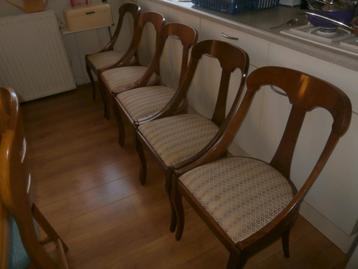 5 eetkamerstoelen in goede staat beschikbaar voor biedingen