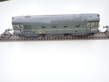 Lima/HEMA D6506 dieselloc. British Railways (zeldzaam) beschikbaar voor biedingen