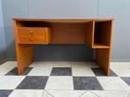 70 jaren bureau Teak kleur met links 2 laden recht een gat, Huis en Inrichting, Bureaus, Ophalen, Gebruikt, Bureau