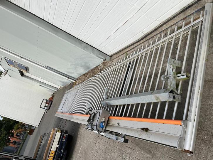 Poort B&G A-liner 10 meter in goede staat!!, Zakelijke goederen, Bedrijfs Onroerend goed, Grond of Kavel, Koop
