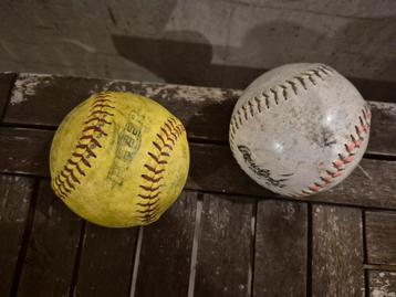 Gratis Softbalballen beschikbaar voor biedingen