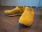 Schoenen rieker maat 37 oker geel elastisch, Ophalen, Zo goed als nieuw, Geel, Sneakers of Gympen