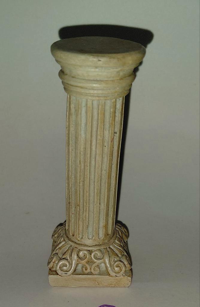 Romeinse zuil - Poppenhuis 1:12, Verzamelen, Poppenhuizen en Toebehoren, Gebruikt, Poppenhuis, Ophalen of Verzenden