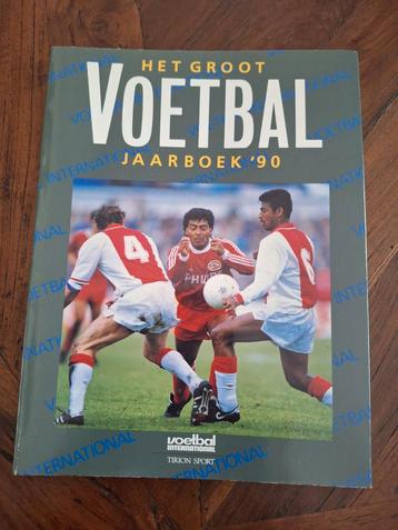 Voetbal Jaarboek '90 - WK Italië beschikbaar voor biedingen