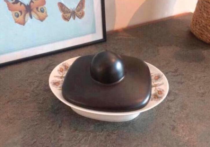 💝 Vintage retro SCHIRNDING MADELIEF botervloot wit bruin, Huis en Inrichting, Keuken | Servies, Zo goed als nieuw, Overige typen