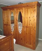 Grenen bed(frame) en kast, Ophalen, Gebruikt, Tweepersoons