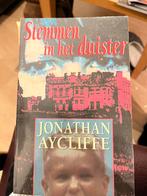 Jonathan Aycliffe - Stemmen in het duister, Ophalen of Verzenden, Zo goed als nieuw, Nederland, Jonathan Aycliffe