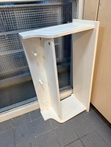 Babykamer wandkapstok beschikbaar voor biedingen