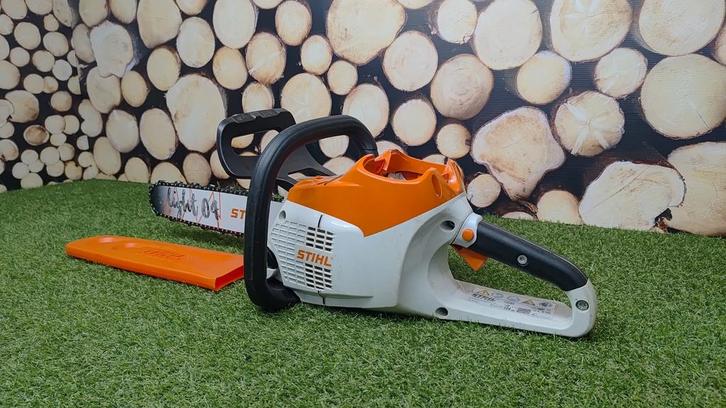 ZEER NETTE Stihl MSA 220 Accu Kettingzaag - BODY, Tuin en Terras, Hand-tuingereedschap, Zo goed als nieuw, Overige soorten, Ophalen of Verzenden