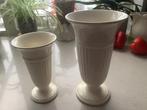 2 vazen van 23 en 17 cm WEDGWOOD EDME. Puntgaaf., Huis en Inrichting, Woonaccessoires | Vazen, Overige kleuren, Aardewerk of Porselein