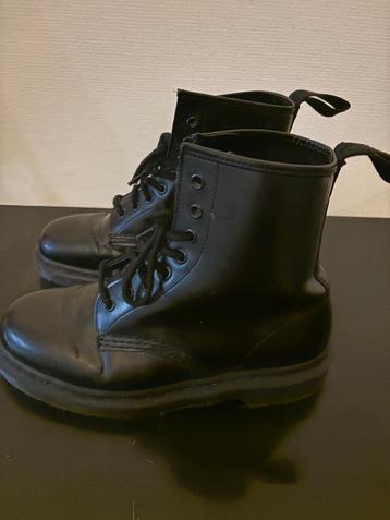 Dr. Martens laarzen zwart dames maat 39 beschikbaar voor biedingen