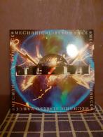 LP Tesla - Mechanical Resonance - 1986, Cd's en Dvd's, Vinyl | Hardrock en Metal, Ophalen of Verzenden, Zo goed als nieuw
