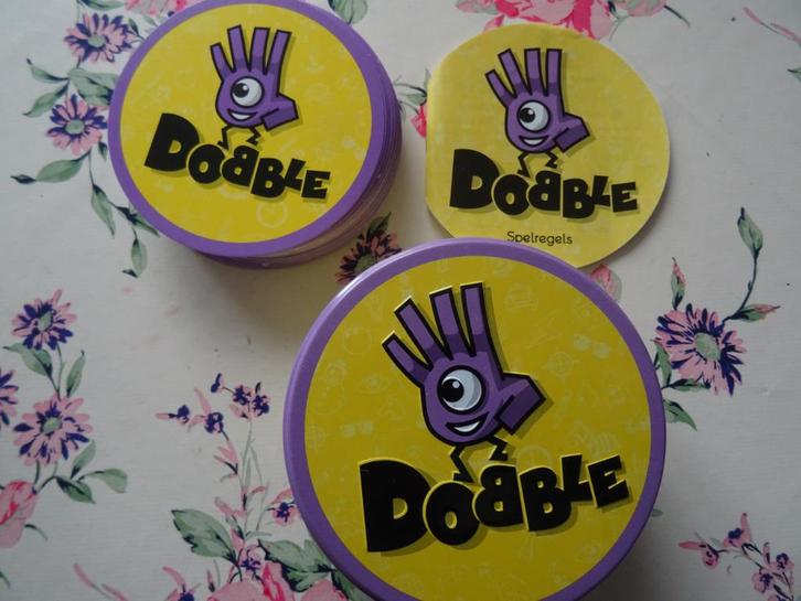 3 x Dobble spel als nieuw, Hobby en Vrije tijd, Gezelschapsspellen | Bordspellen, Zo goed als nieuw, Ophalen of Verzenden