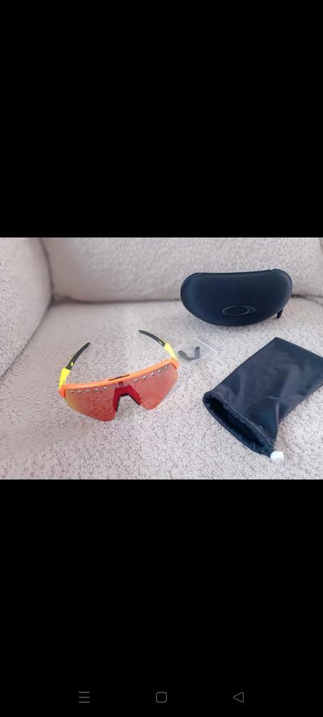Oakley sutro lite met prizm trail torch sweep vented lens, Sport en Fitness, Wielrennen, Zo goed als nieuw, Overige typen, Ophalen of Verzenden