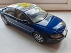 Volkswagen phaeton 1:18 blauw Autoart. Alles kan open., Ophalen of Verzenden, Zo goed als nieuw, Auto, Autoart