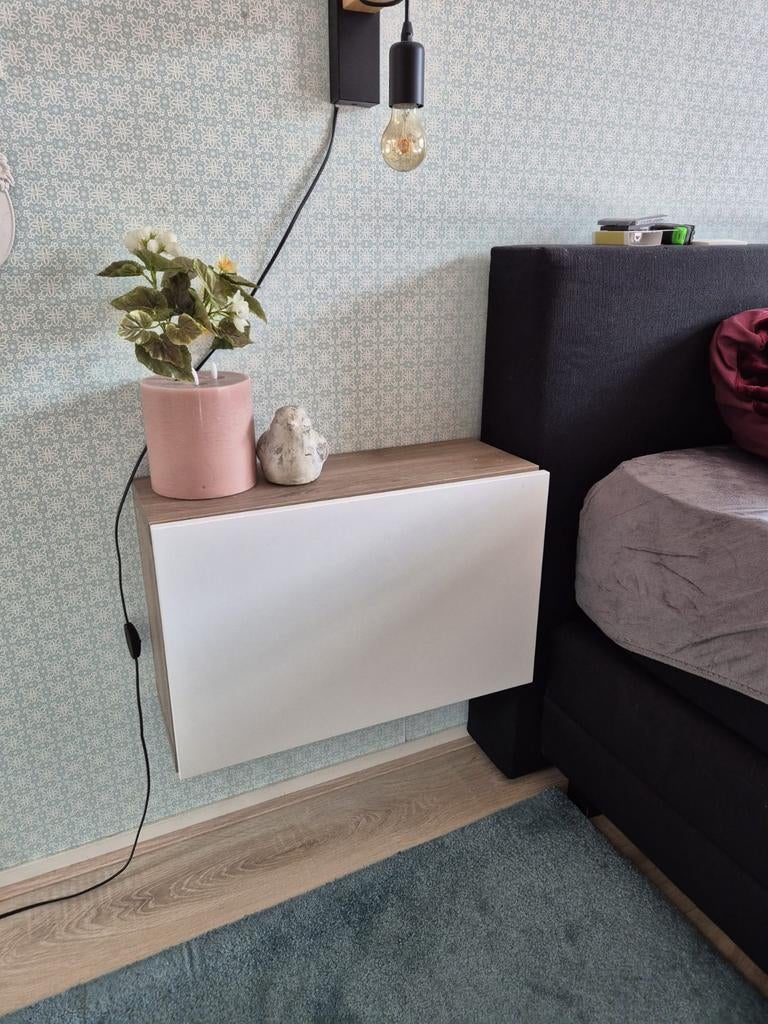 Besta hangkastjes, Ophalen, Gebruikt, Minder dan 150 cm, Minder dan 25 cm