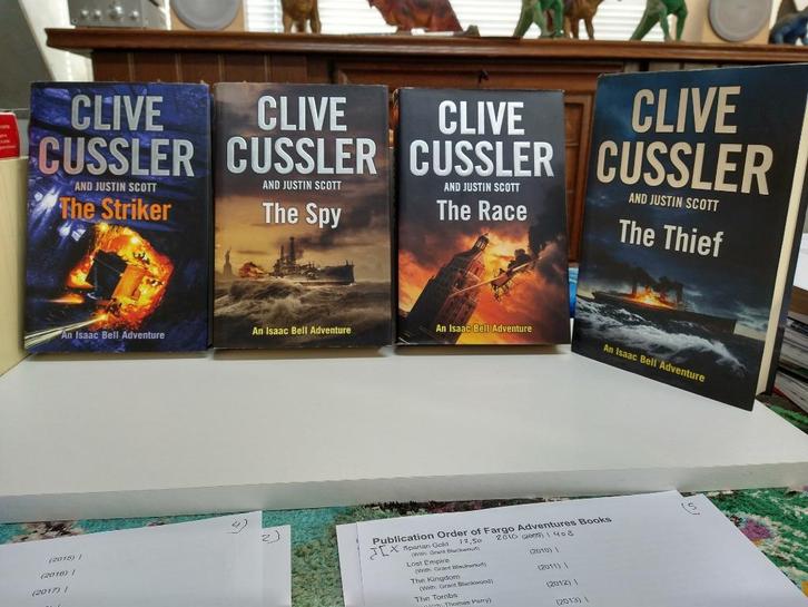 CLIVE CUSSLER - ISAAC BELL SERIES 01 (4 ENGLISH HARDCOVERS, Boeken, Avontuur en Actie, Nieuw, Verzenden
