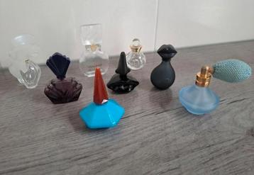 8 Mini Parfumflesjes beschikbaar voor biedingen