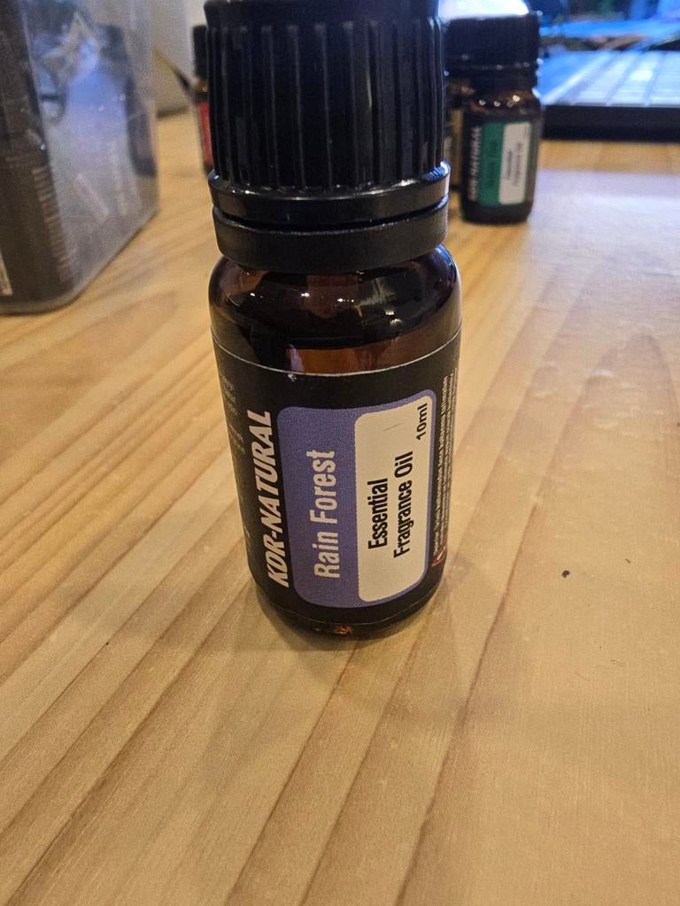 KOR-Natural Rain Forest Essentiële Olie 10ml, Sieraden, Tassen en Uiterlijk, Uiterlijk | Parfum, Ophalen of Verzenden, Zo goed als nieuw