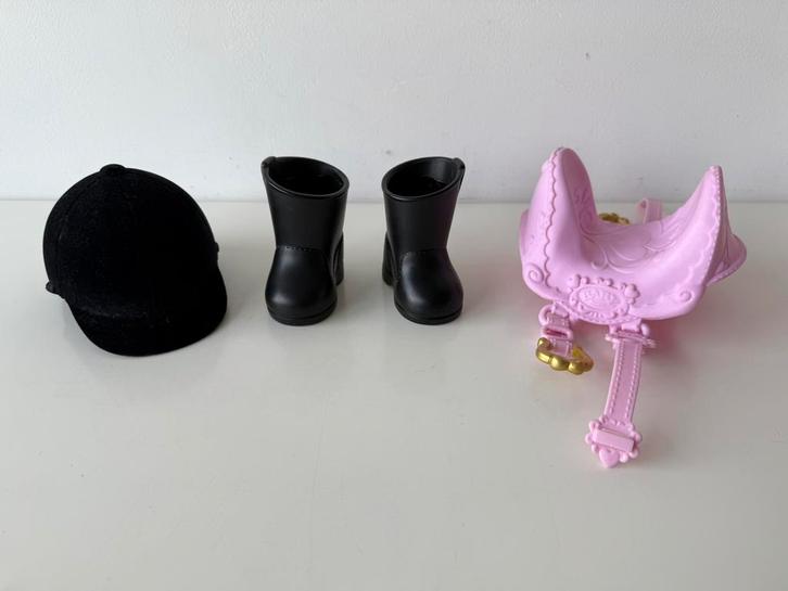 Cap, laarzen en zadel paardrijden / Baby Born pop / Zapf, Kinderen en Baby's, Speelgoed | Poppen, Zo goed als nieuw, Overige typen