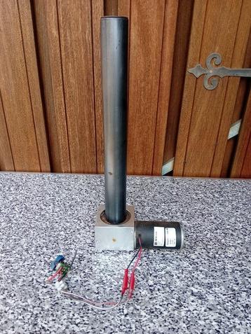 HEFPOMP 12 VOLT   beschikbaar voor biedingen