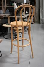 1 x barkruk barstoel TON No 18 hout naturel thonet model, Huis en Inrichting, Barkrukken, Ophalen, Met voetsteun, 60 tot 90 cm