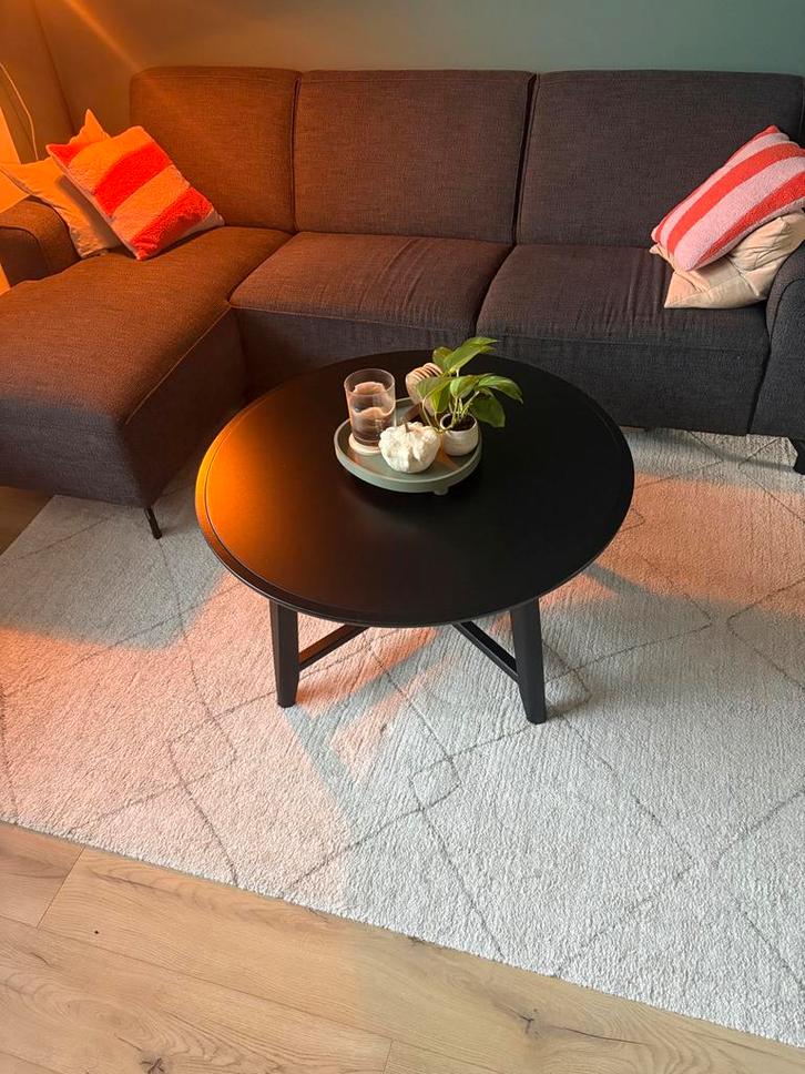 Zwarte Salontafel Kragsta - IKEA, Huis en Inrichting, Tafels | Salontafels, Zo goed als nieuw, Minder dan 50 cm, 50 tot 100 cm