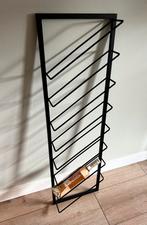 Modern zwartmetalen wand-wijnrek voor 8 wijnflessen, 5 tot 15 flessen, Nieuw, Ophalen of Verzenden, Metaal