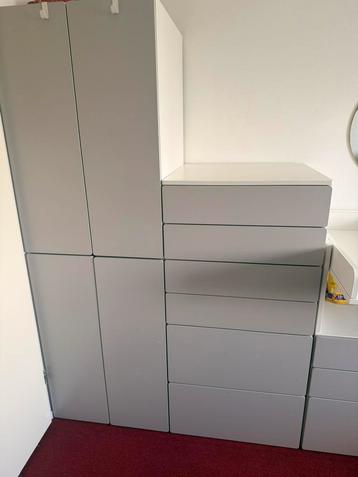 Commode,klerenkast en ladekast