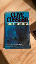 Clive Cussler - Dodelijke lading, Ophalen of Verzenden, Zo goed als nieuw, Nederland, Clive Cussler