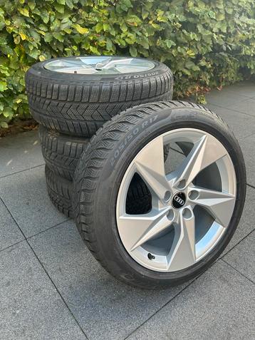 Audi a3 Velgen 17 inch + Pirelli Winterbanden 205/50 R17 beschikbaar voor biedingen