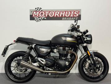 TRIUMPH SPEED TWIN 1200 (bj 2022) beschikbaar voor biedingen
