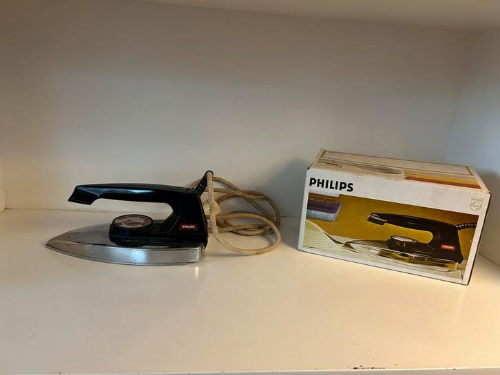 Vintage Philips Strijkijzer - Een Klassieker!, Witgoed en Apparatuur, Strijkijzers en Strijkplanken, Gebruikt, Strijkijzer met snoer