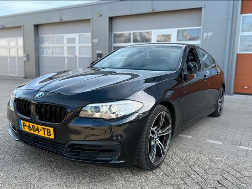 BMW 5-Serie 2.0 520I AUT 184 PK Sedan 2014 Zwart, Auto's, BMW, Bedrijf, Te koop, 5-Serie, ABS, Adaptieve lichten, Airbags, Airconditioning