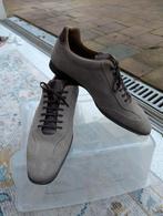 Van Bommel grijs suede nieuwstaat mt 41 / 7, Kleding | Heren, Schoenen, Overige kleuren, Ophalen of Verzenden, Zo goed als nieuw