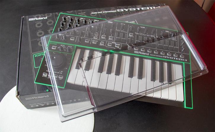 Roland System-1 Synthesizer w/ Decksaver, Muziek en Instrumenten, Synthesizers, Zo goed als nieuw, Overige aantallen, Roland, Met midi-aansluiting