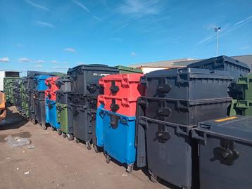 Partij 1100 liter containers te koop beschikbaar voor biedingen