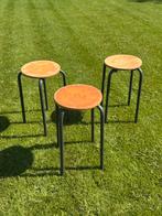 14 Vintage metalen school kruk met houten zitting, Huis en Inrichting, Krukjes, Ophalen