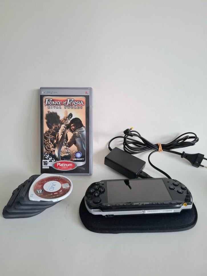 PSP  3000 met 6 spellen- 1 film- memory card- opbergtas, Spelcomputers en Games, Spelcomputers | Sony PSP, Gebruikt, PSP 3000