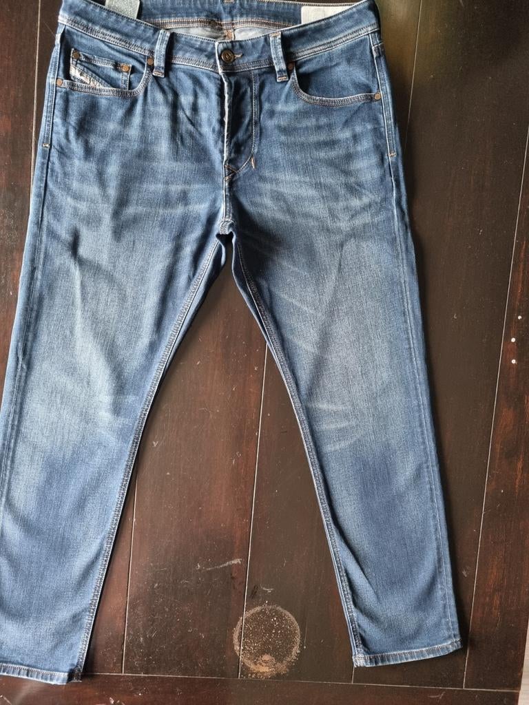 ZGAN DIESEL LARKEE BEEX TAPERED STRETCH JEANS SIZE 33/30!!, Kleding | Heren, Spijkerbroeken en Jeans, Diesel, Blauw, Ophalen of Verzenden