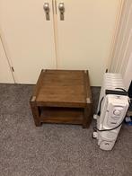 Bijzettafel acasia vergrijst, Huis en Inrichting, Tafels | Bijzettafels, Vierkant, 55 tot 75 cm, Zo goed als nieuw, Hout