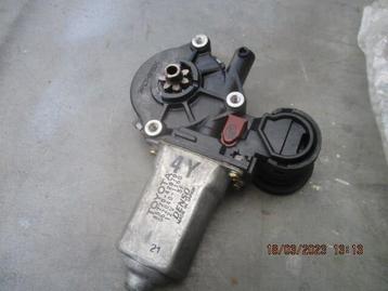Raammechanisme links voor Rav4 (A2) ‘00-‘05 Elektrisch bedie beschikbaar voor biedingen
