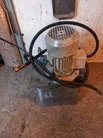 Hydraulische pompen en cilinders, Doe-het-zelf en Verbouw, Gereedschap | Overige machines, Ophalen, Zo goed als nieuw