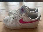 Nike Air Force sneakers wit/roze maat 37,5, Kleding | Dames, Schoenen, Wit, Nike, Ophalen of Verzenden, Sneakers of Gympen