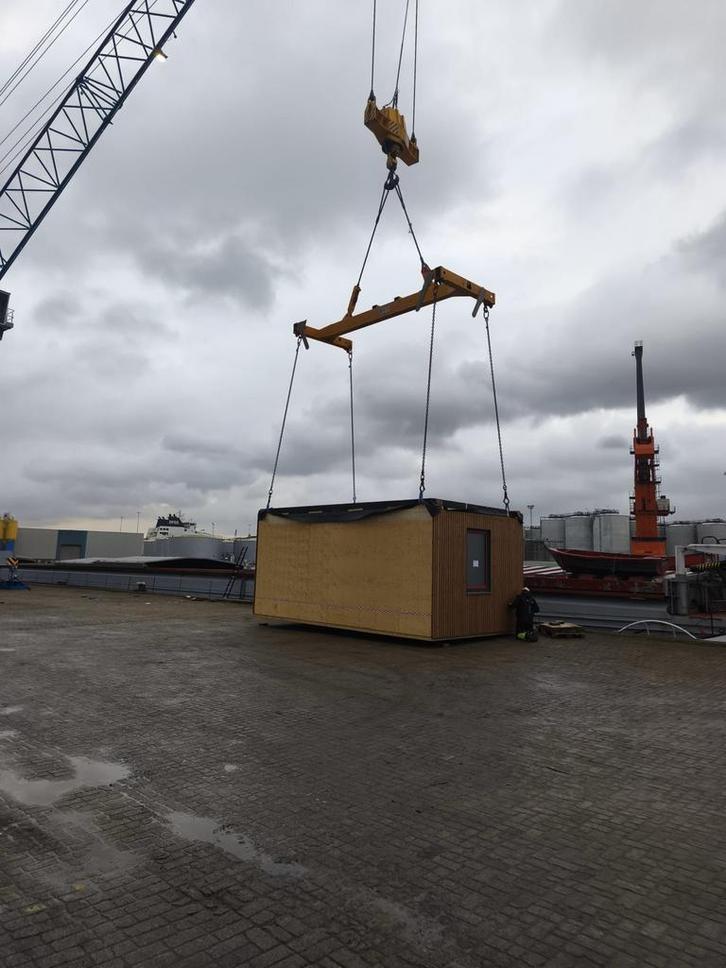 Tuinhuis/ unit / met schade !!!, Tuin en Terras, Tuinhuizen, 3 ramen of meer, Ophalen of Verzenden