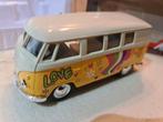 Volkswagen T1 hippie bus geel wit met frictie motor, Hobby en Vrije tijd, Modelauto's | 1:32, Nieuw, Ophalen of Verzenden, Bus of Vrachtwagen